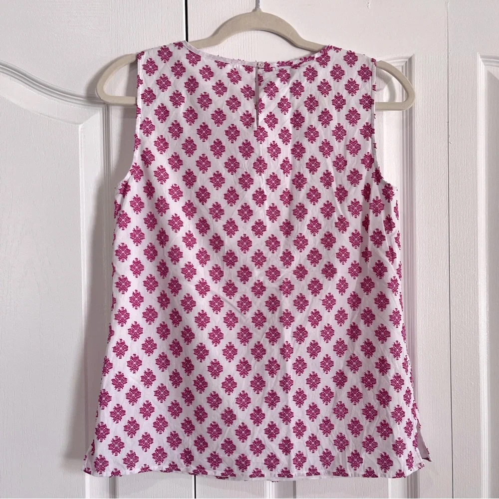 EUC Talbots magenta pink geometric print sleeveless top shirt blouse size 4 - Picture 2 of 6